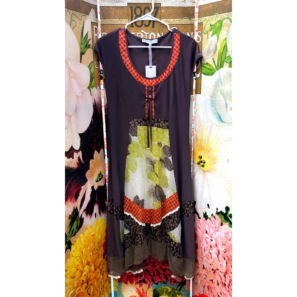 SOLD//Deca Paris Dress ✨NEW✨ with 🏷tags!✨ - Picture 1 of 9